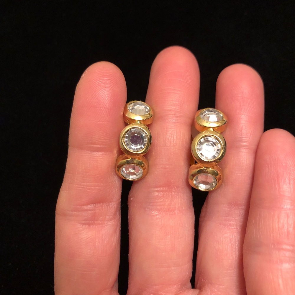 Elegant Gold Tone and White Women's Vintage Clip-On Earrings